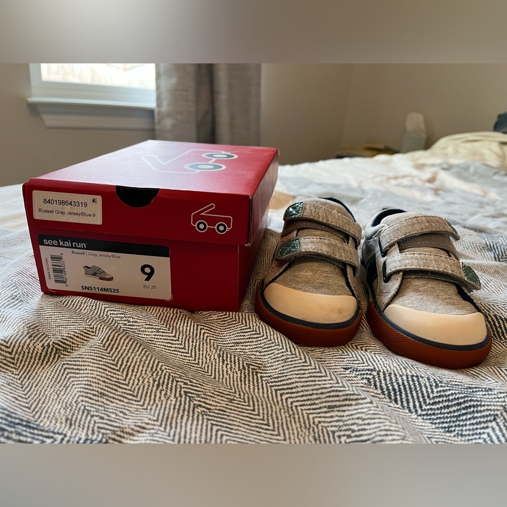 NWT See Kai Run. Toddler boy size 9. Russell Gray/Blue